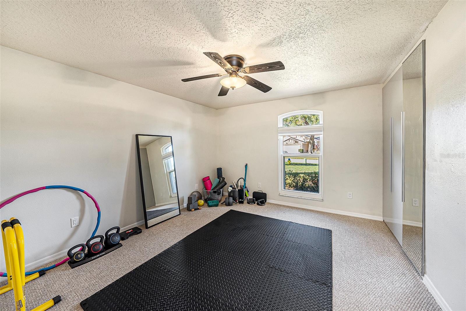 Image 23 of 44 For 15818 Fairchild Drive