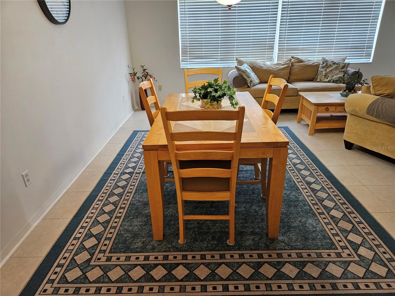 Image 10 of 31 For 304 Grayston Place