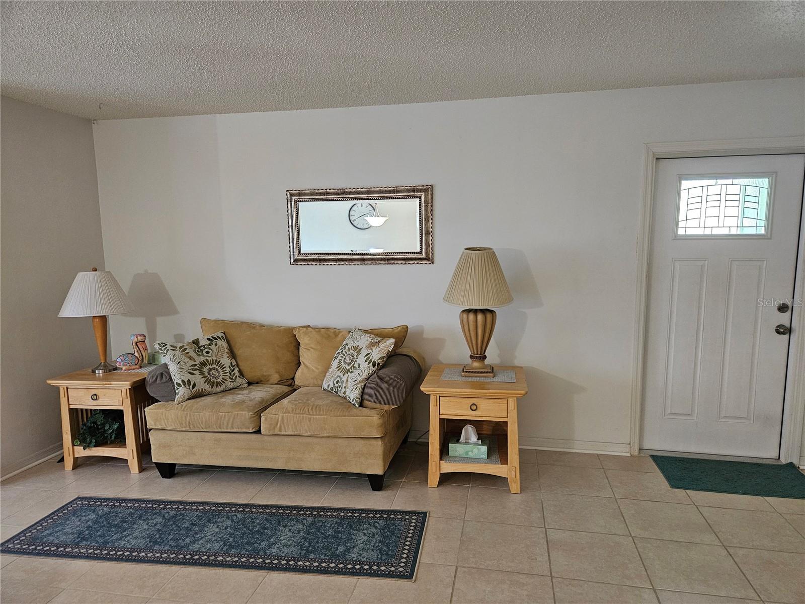 Image 4 of 31 For 304 Grayston Place