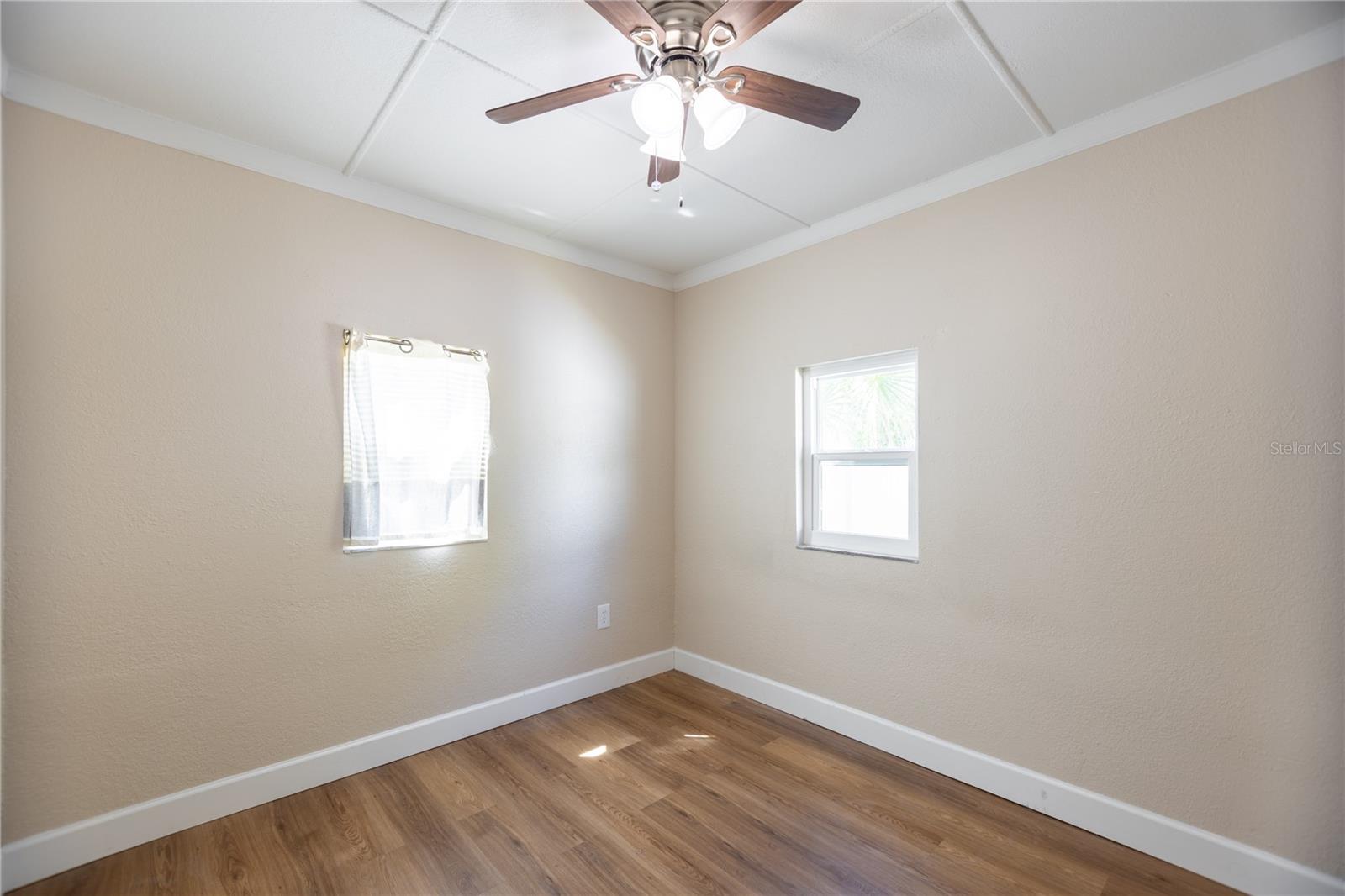 Image 21 of 26 For 453 41st Avenue S