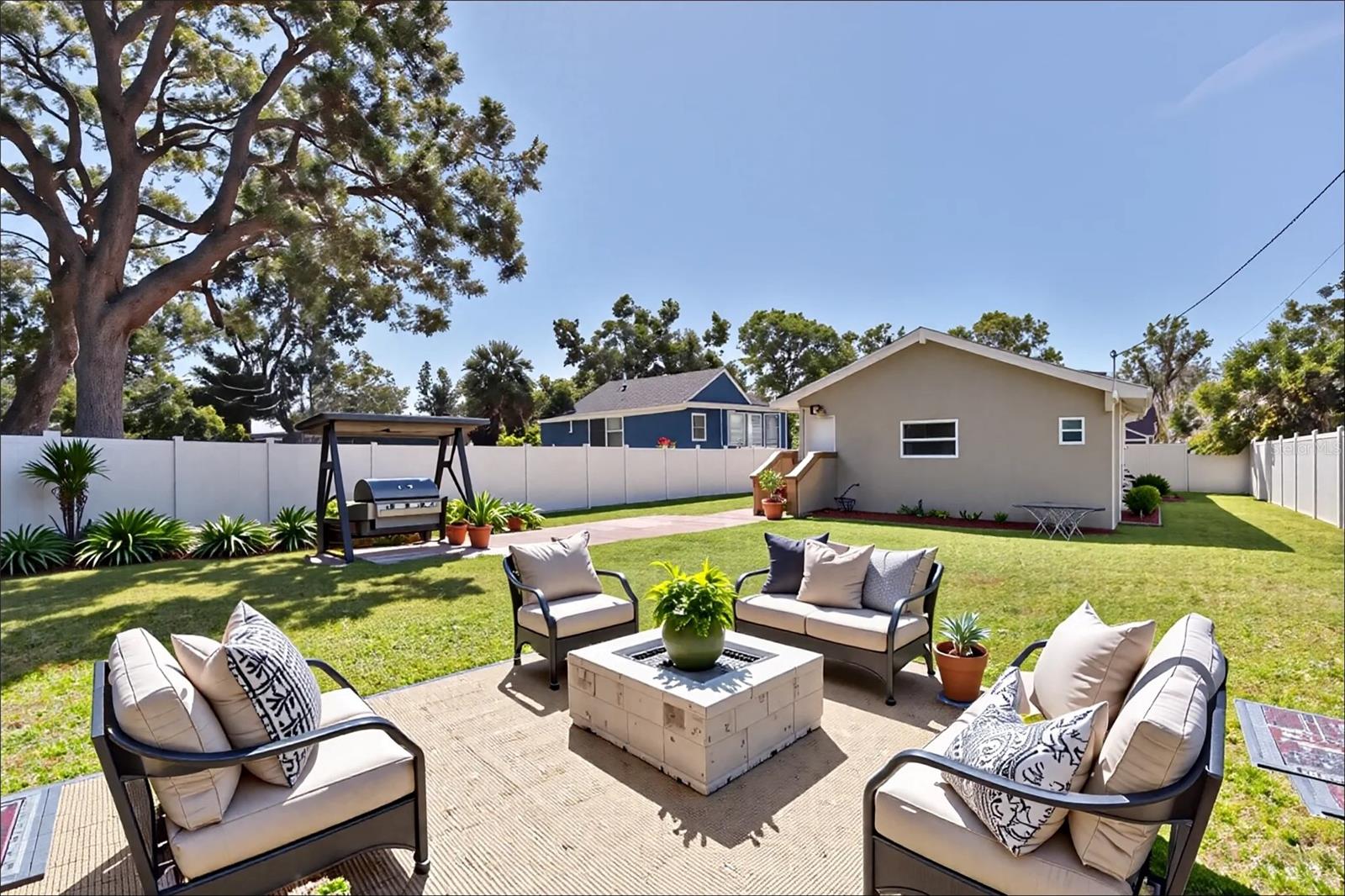 Image 8 of 26 For 453 41st Avenue S