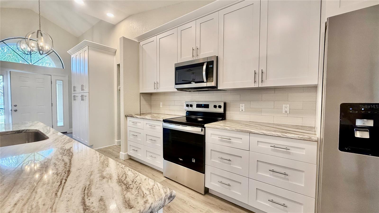 Image 15 of 40 For 18917 Parade Road