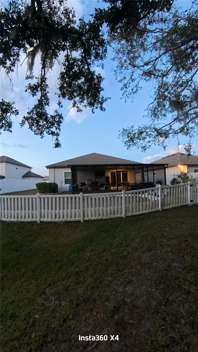 Listing photo id 9 for 12409 Brick Cobblestone Drive