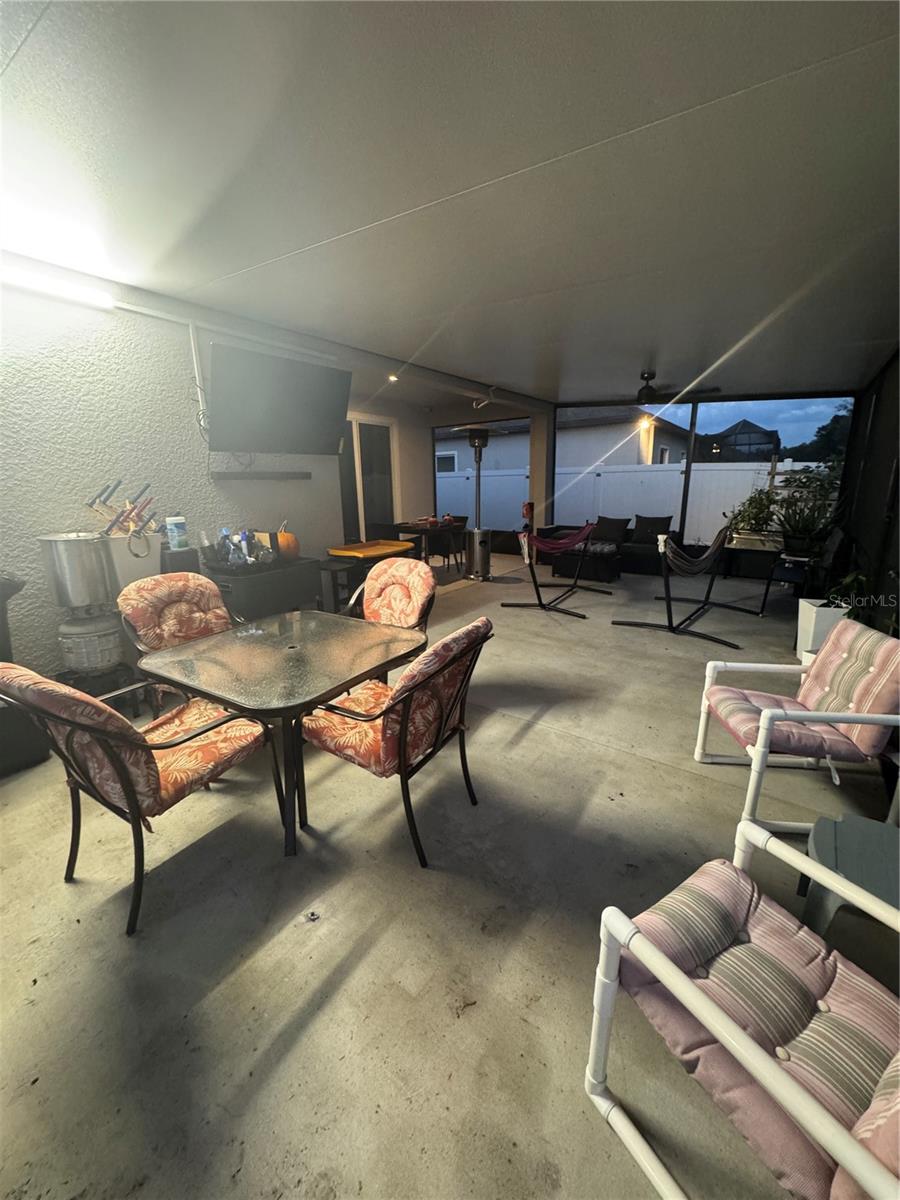 Listing photo id 28 for 12409 Brick Cobblestone Drive