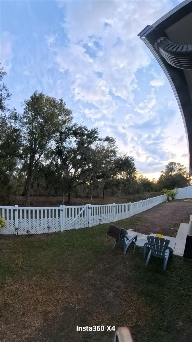 Listing photo id 7 for 12409 Brick Cobblestone Drive