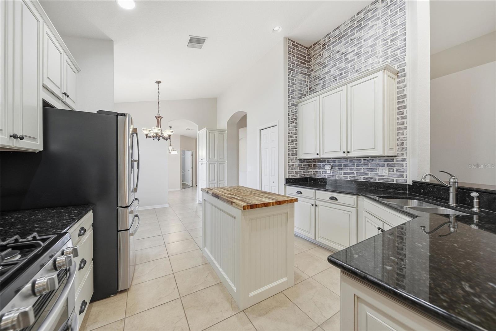 Image 6 of 33 For 10214 Caraway Spice Avenue