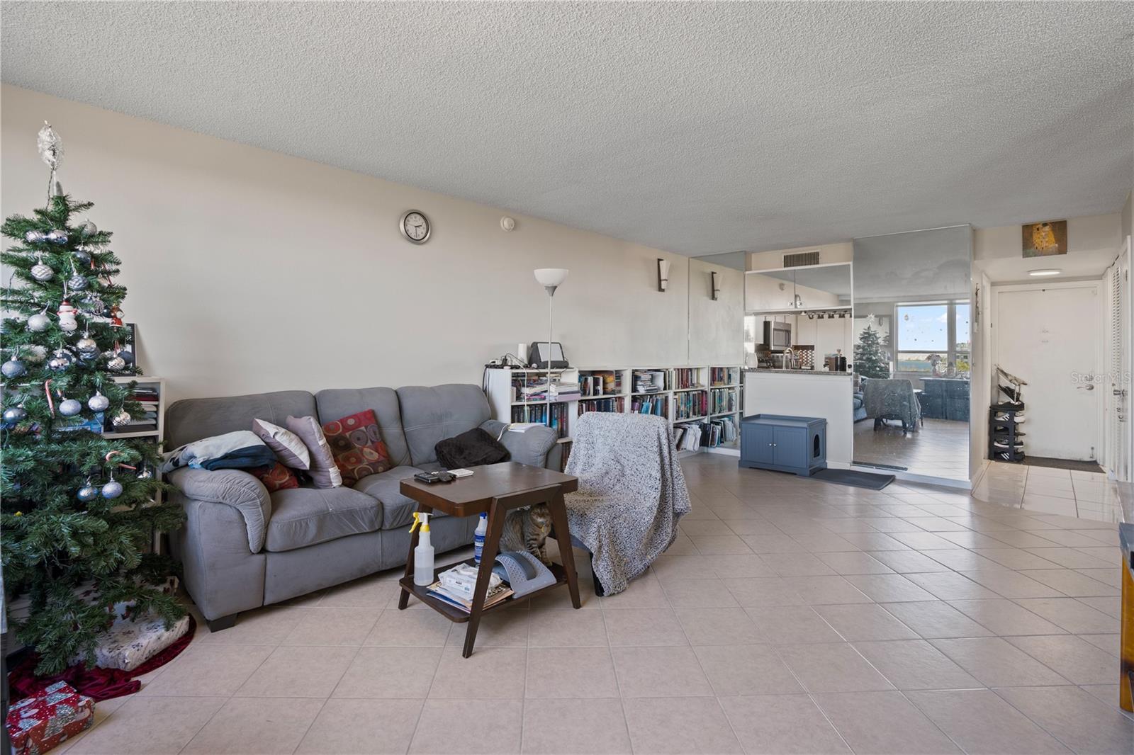 Image 6 of 13 For 2621 Cove Cay Drive 804