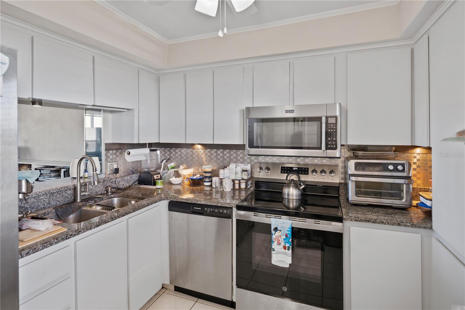 Image 7 of 13 For 2621 Cove Cay Drive 804