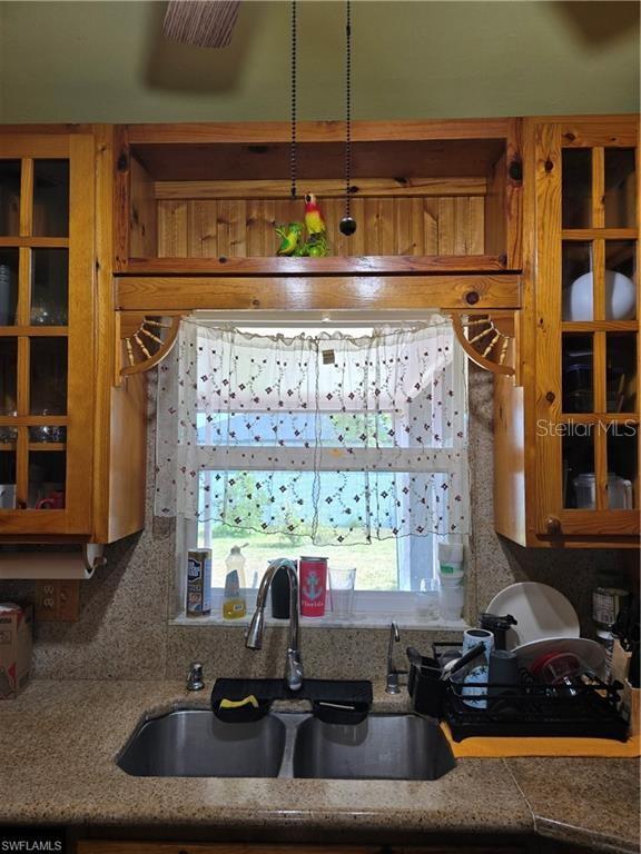 Image 11 of 39 For 1017 15th Street