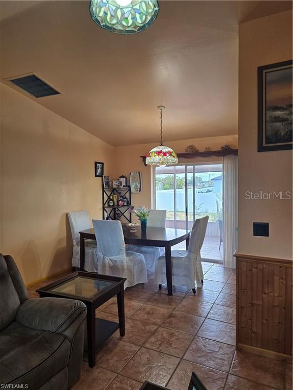 Image 14 of 39 For 1017 15th Street