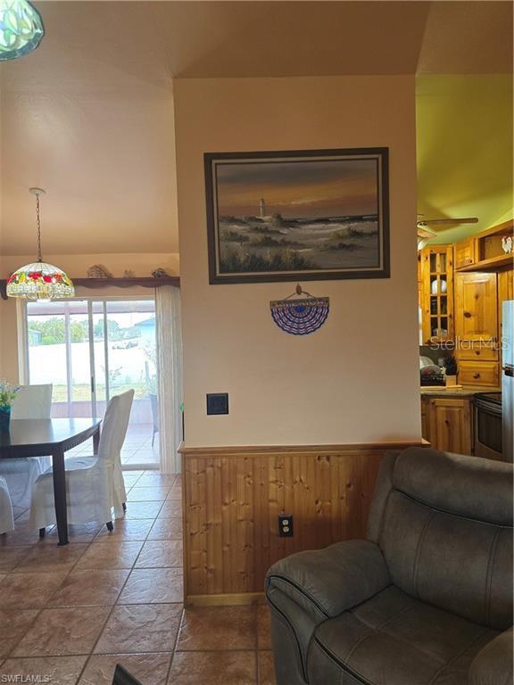 Image 5 of 39 For 1017 15th Street