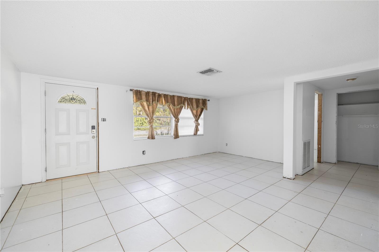 Image 24 of 44 For 7840 Gulf Way