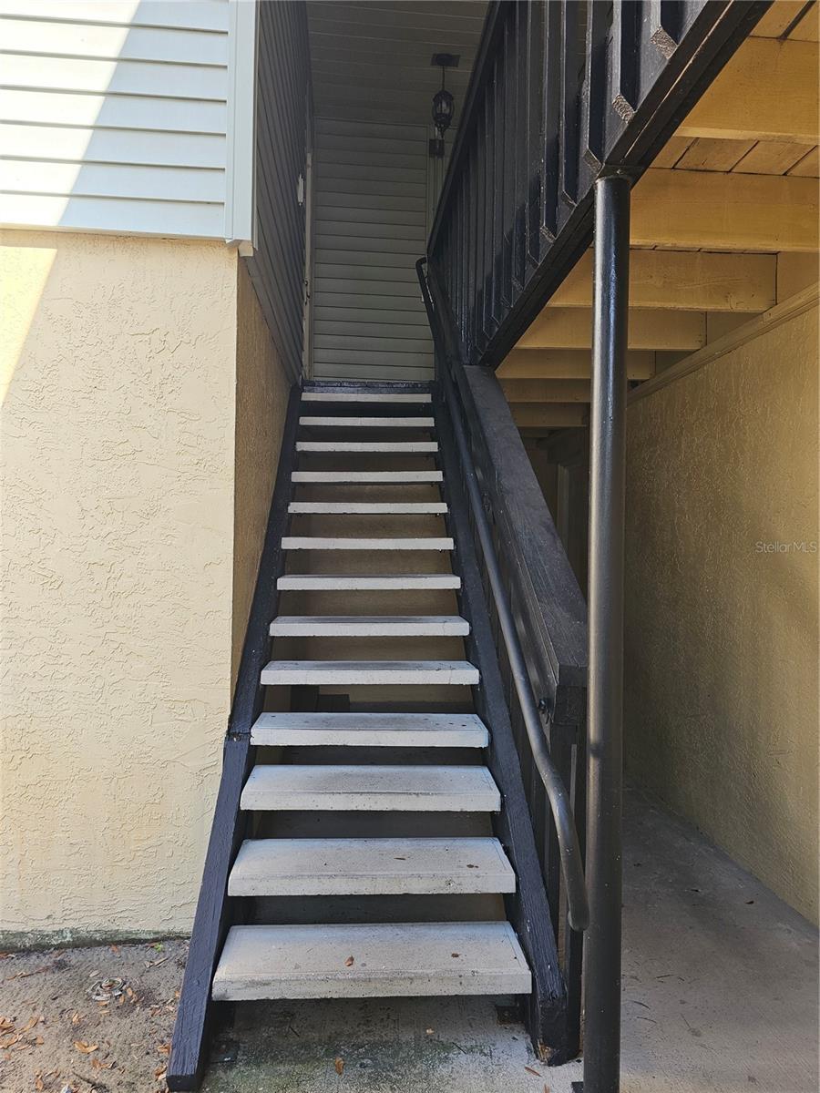 Image 2 of 15 For 247 Thorn Tree Place 247