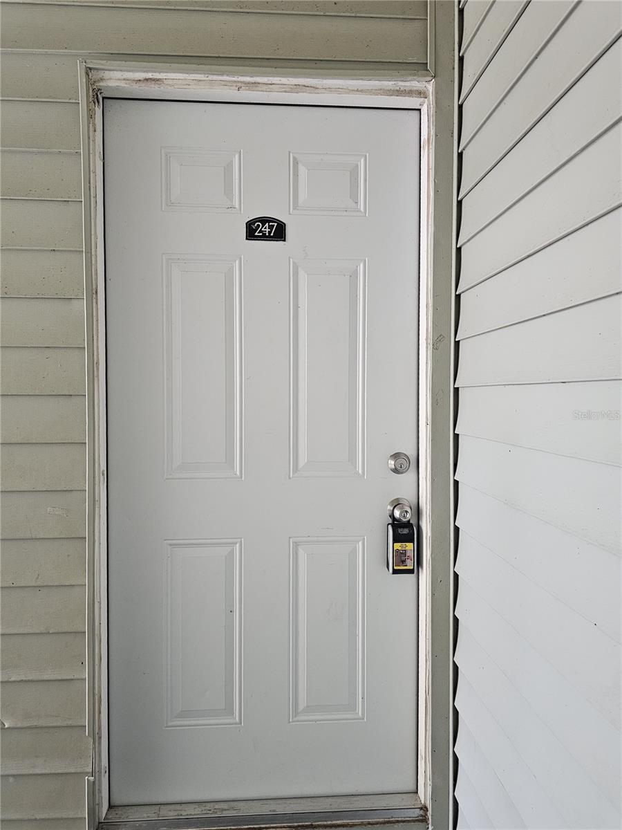 Image 3 of 15 For 247 Thorn Tree Place 247