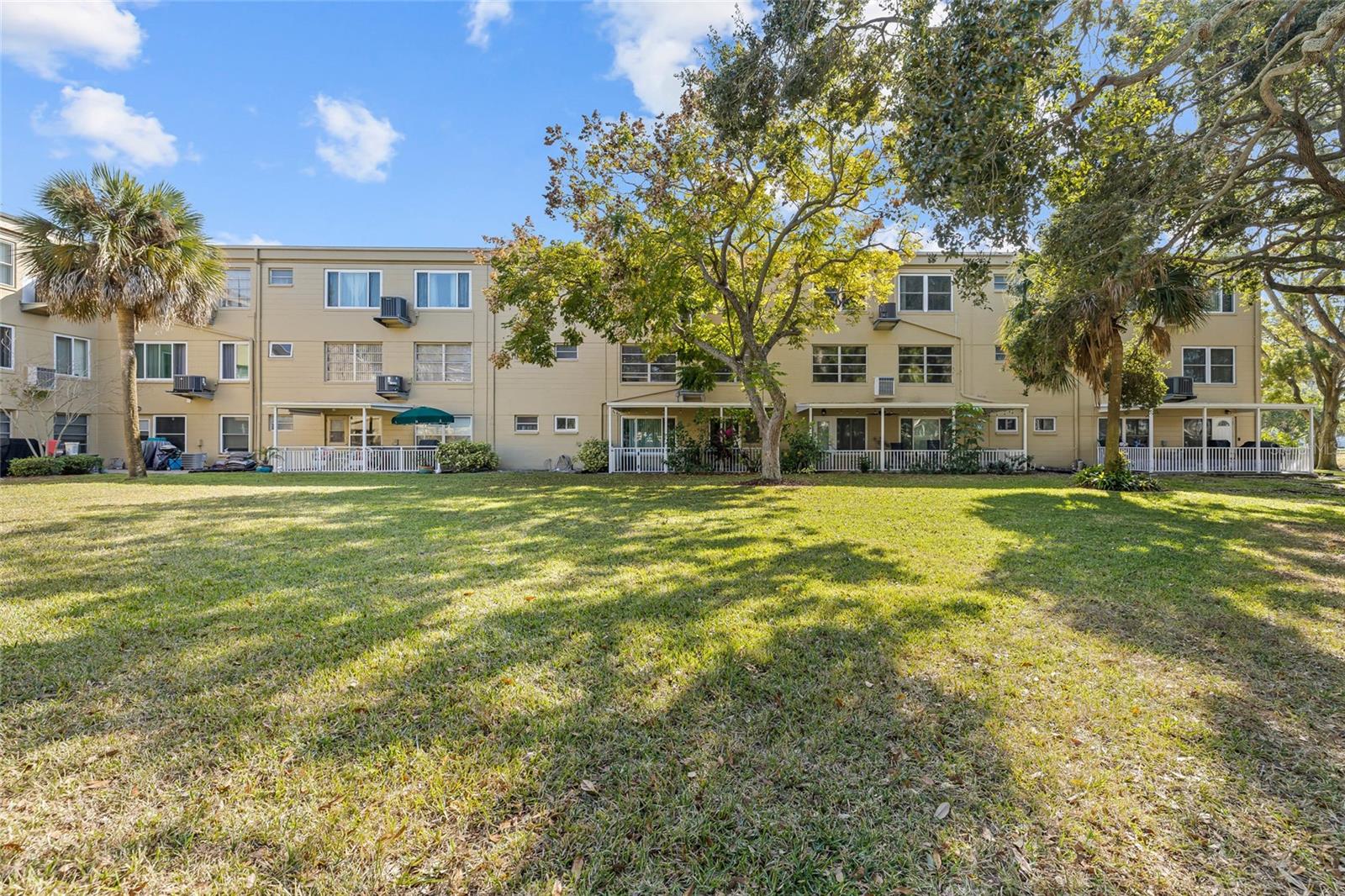 Image 28 of 42 For 2416 World Parkway Boulevard 26