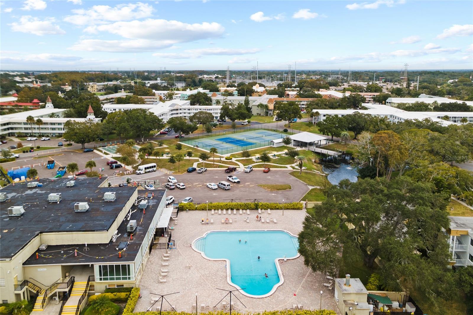 Image 34 of 42 For 2416 World Parkway Boulevard 26