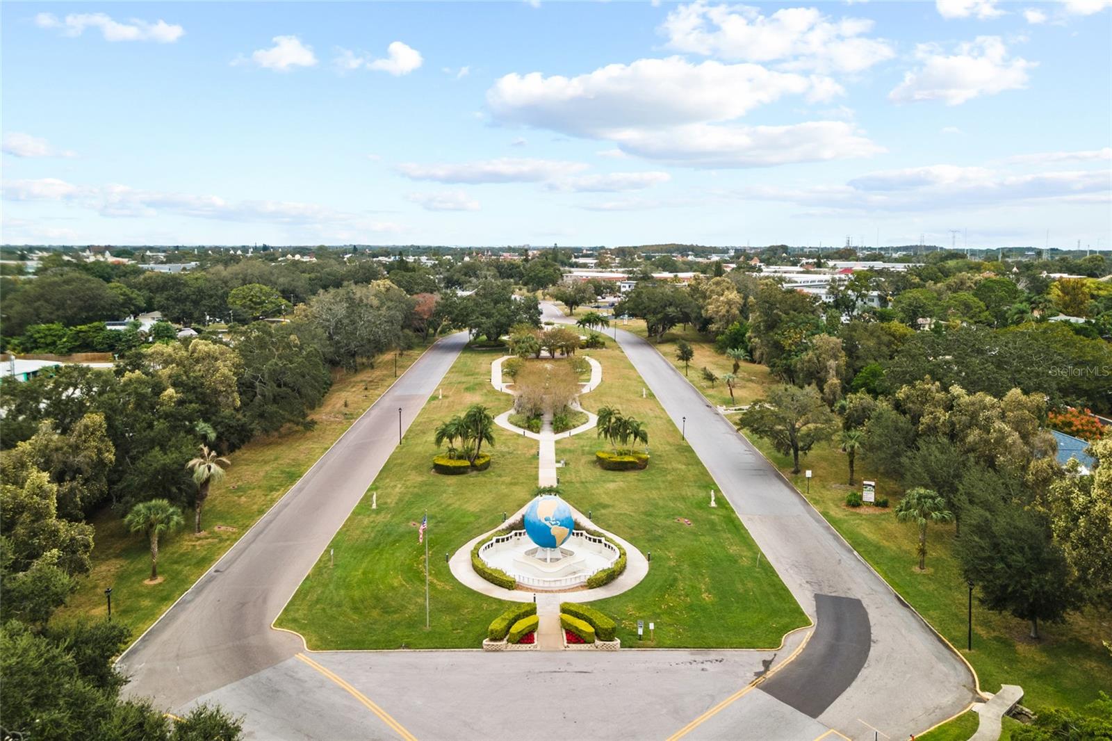 Image 42 of 42 For 2416 World Parkway Boulevard 26