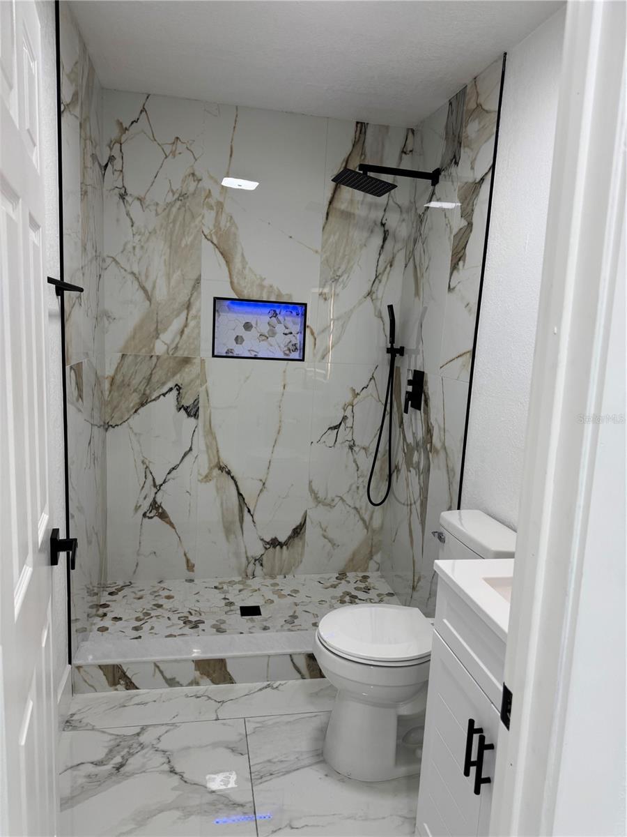 Image 13 of 72 For 4819 21st Avenue S