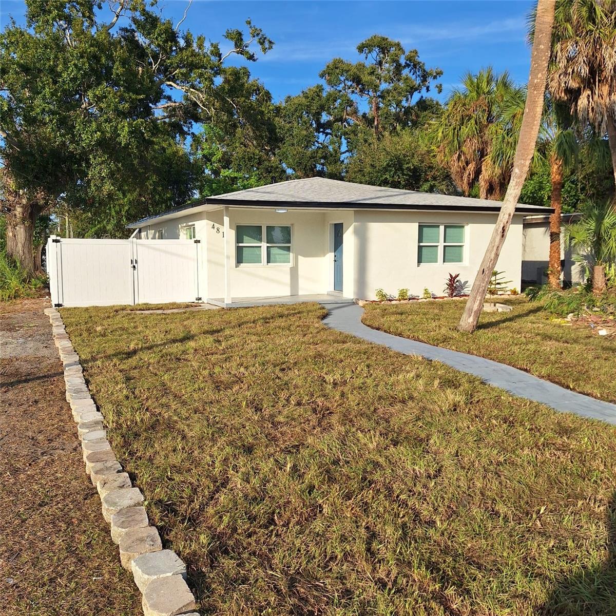 Image 2 of 72 For 4819 21st Avenue S