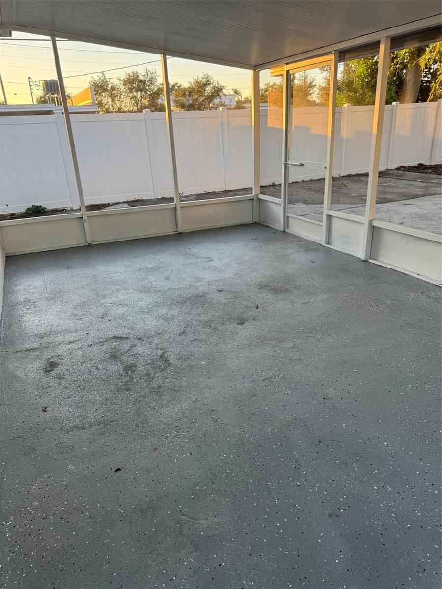 Image 22 of 72 For 4819 21st Avenue S