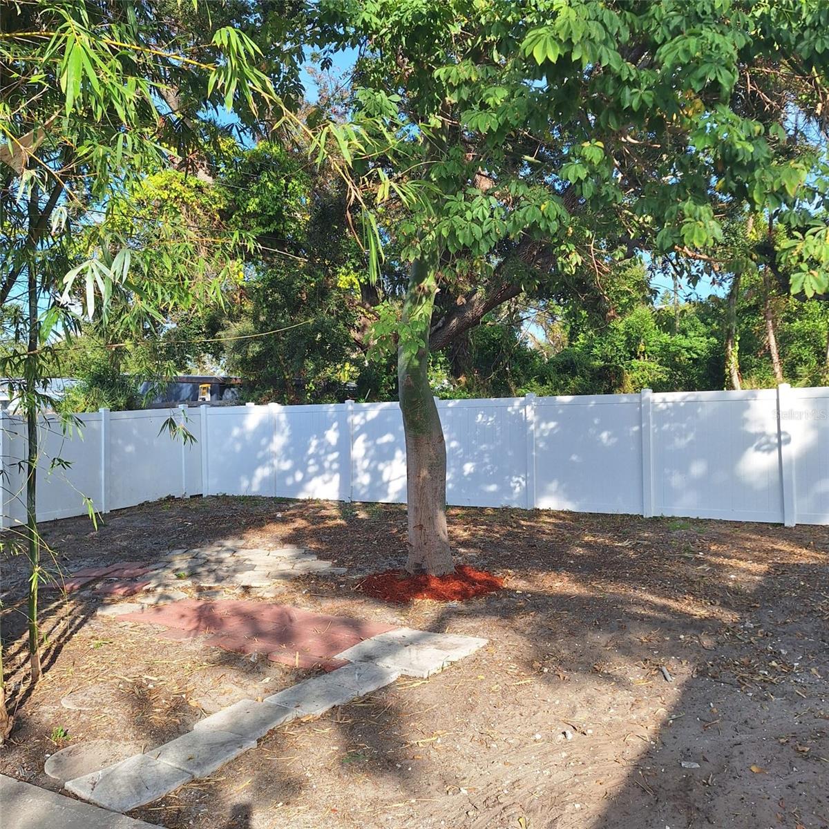 Image 31 of 72 For 4819 21st Avenue S