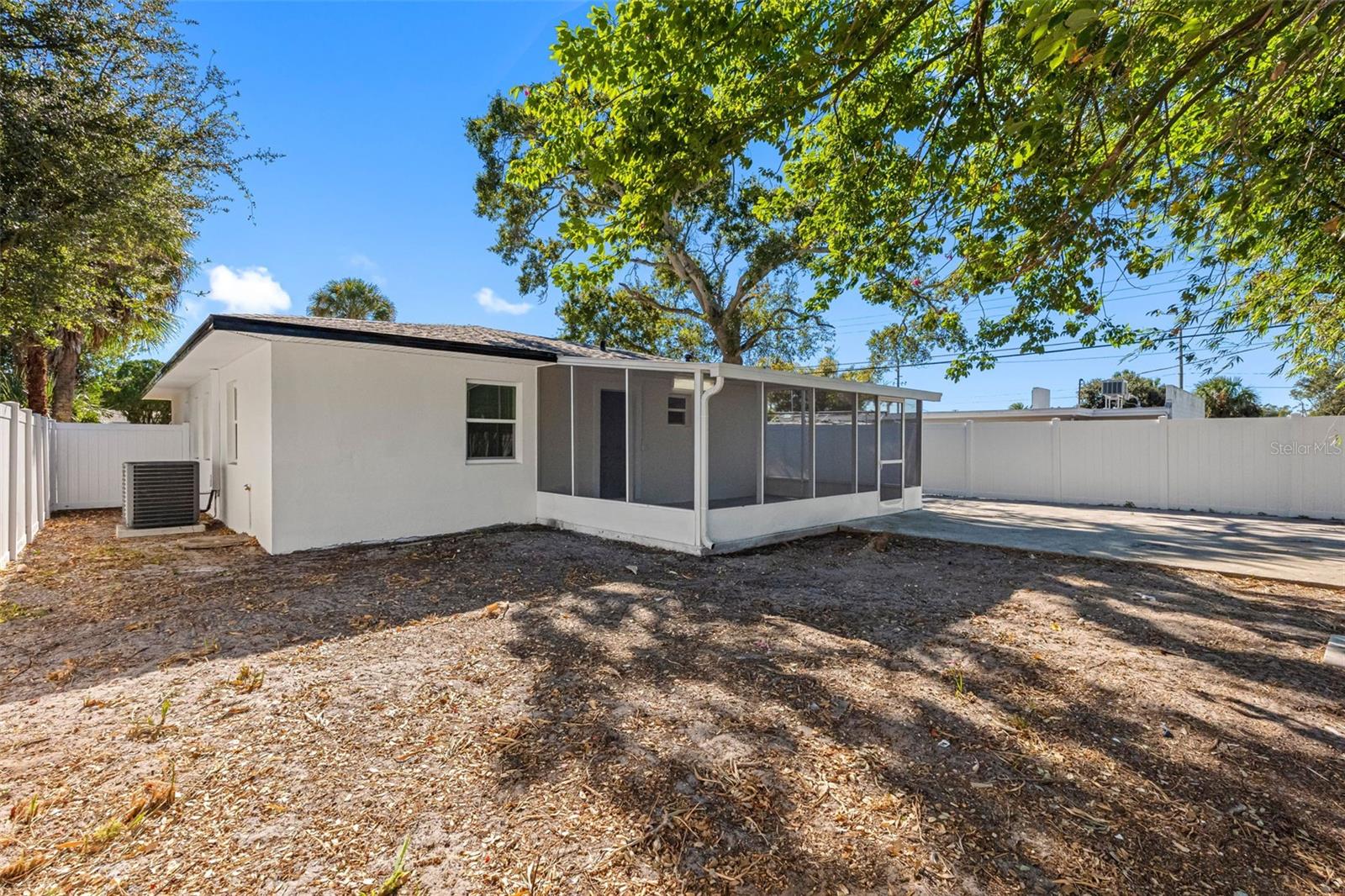 Image 34 of 72 For 4819 21st Avenue S