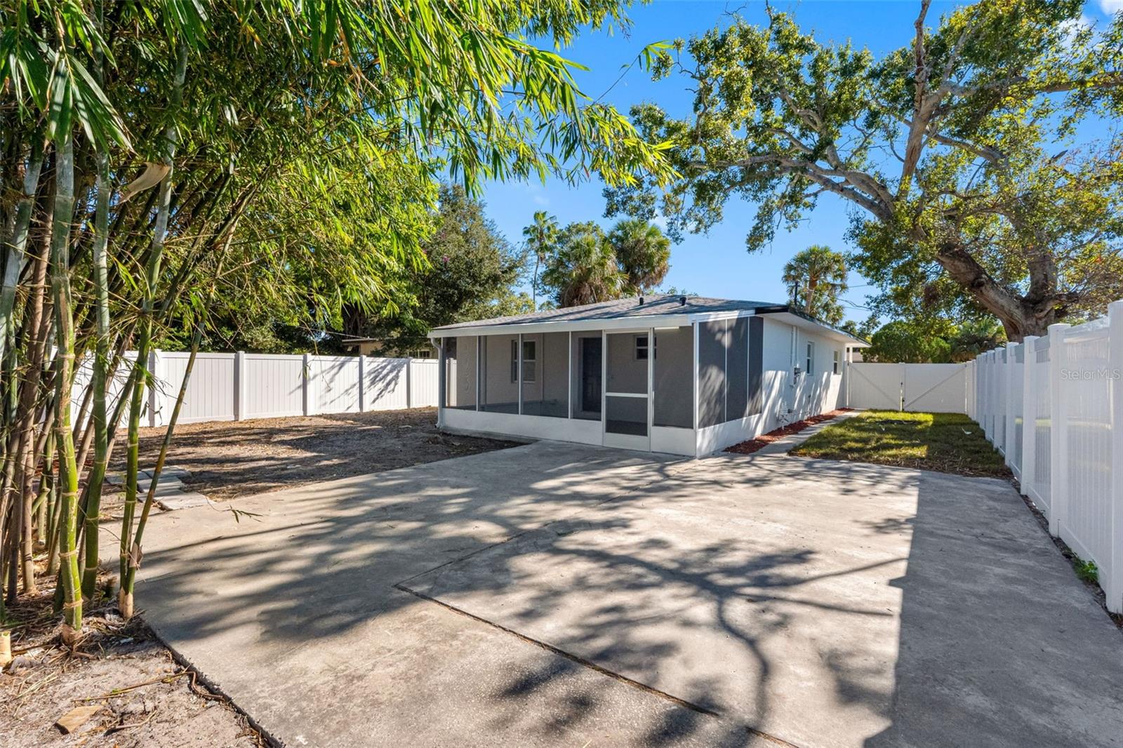 Image 38 of 72 For 4819 21st Avenue S