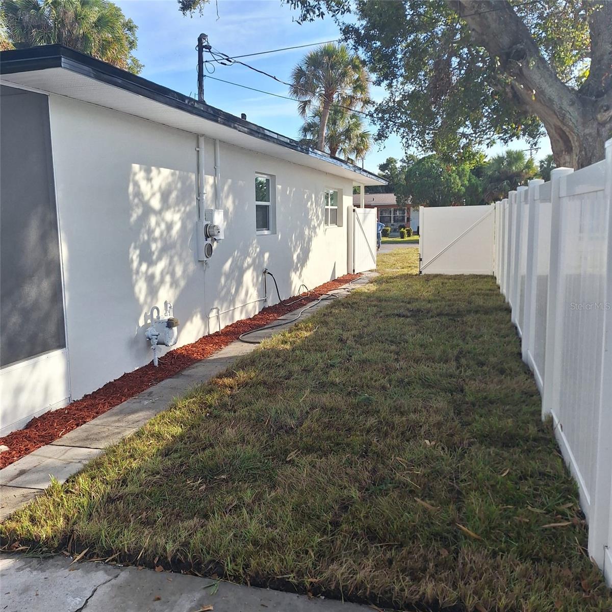 Image 39 of 72 For 4819 21st Avenue S