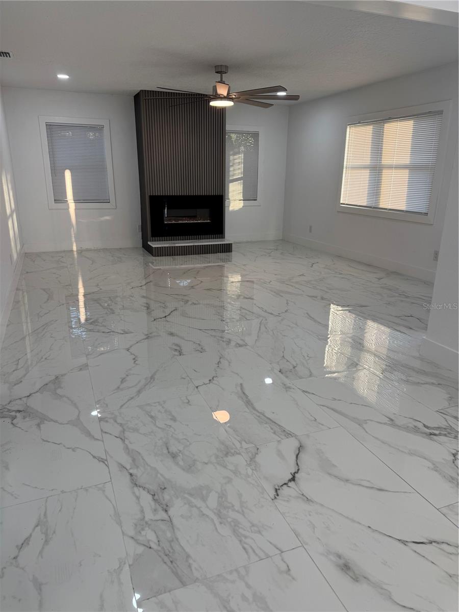 Image 7 of 72 For 4819 21st Avenue S