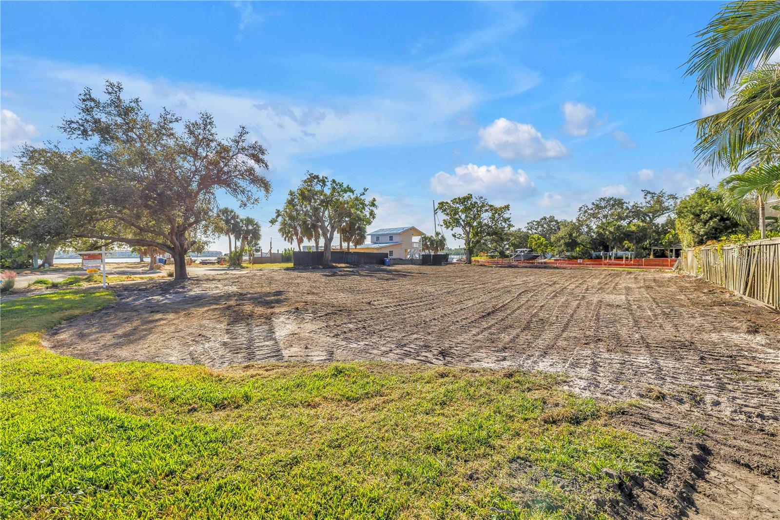 Image 7 of 13 For 4811 Paradise Way S