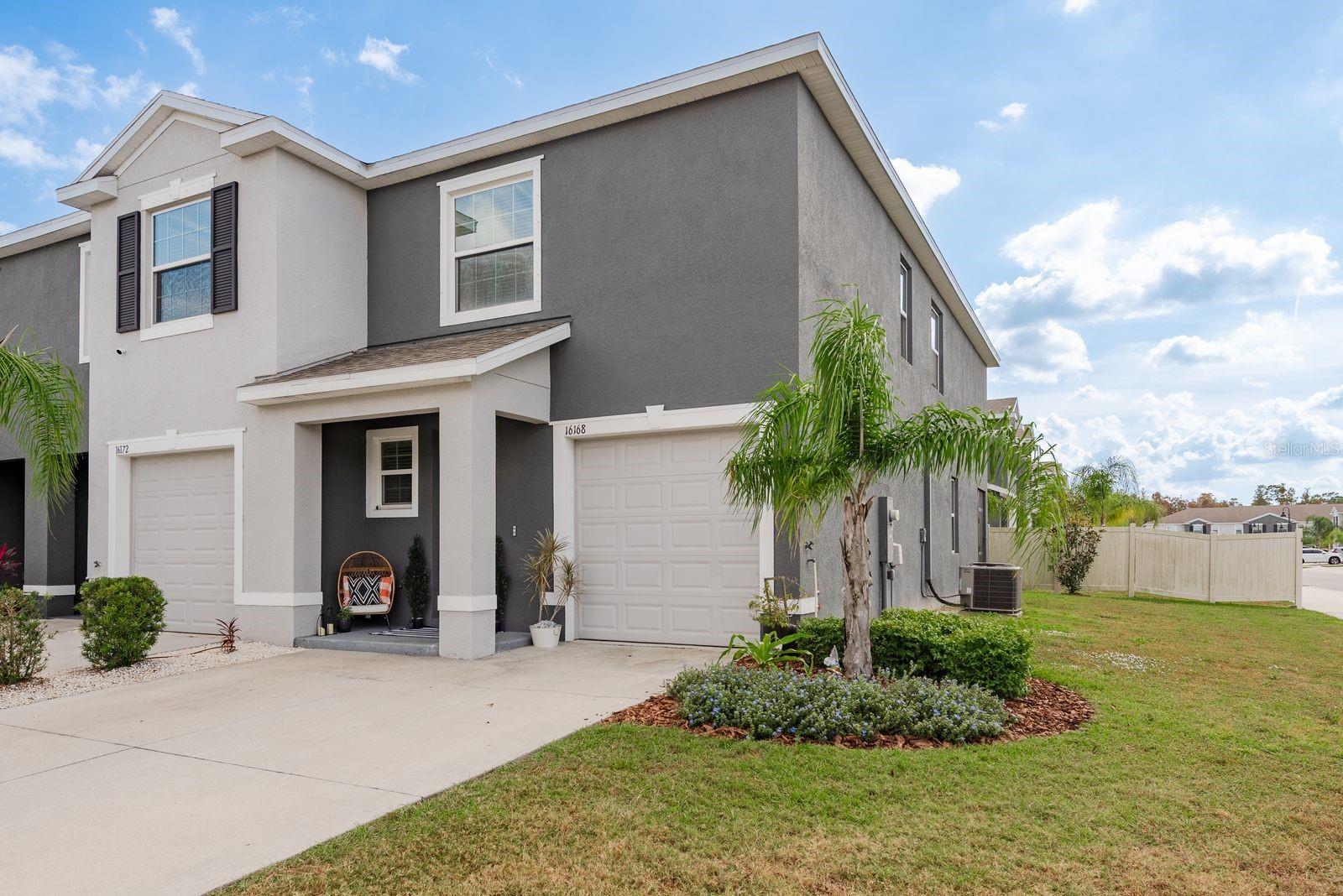 Image 11 of 46 For 16168 Glowing Grove Avenue