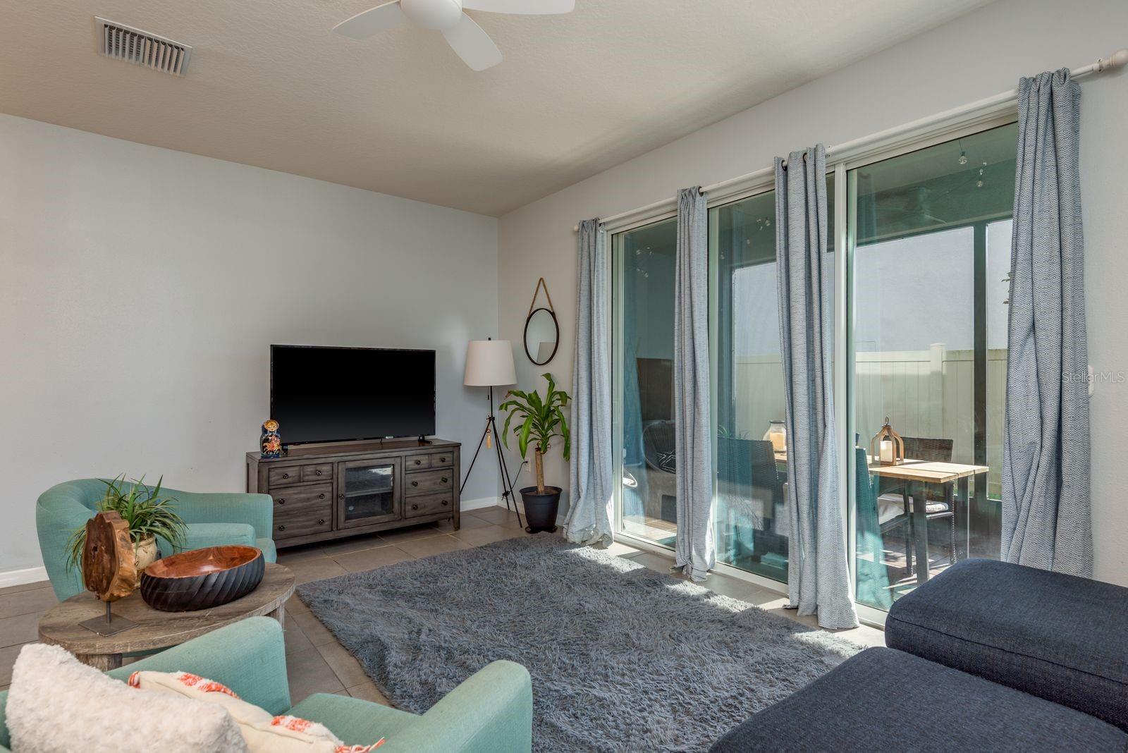 Image 22 of 46 For 16168 Glowing Grove Avenue