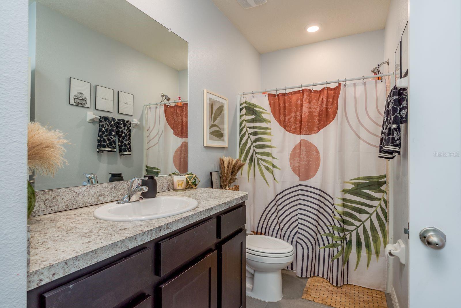 Image 28 of 46 For 16168 Glowing Grove Avenue