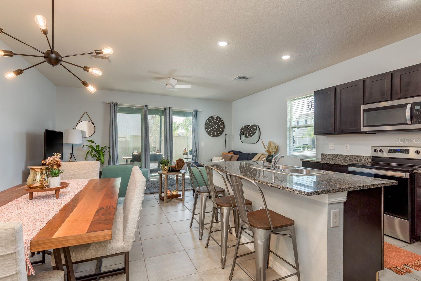 Image 5 of 46 For 16168 Glowing Grove Avenue