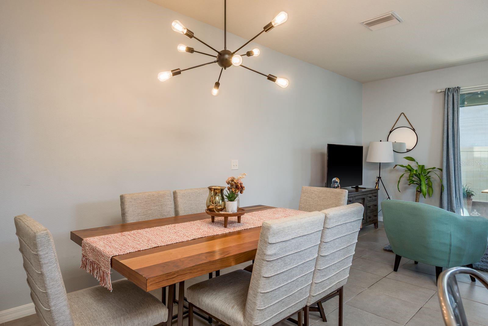 Image 7 of 46 For 16168 Glowing Grove Avenue