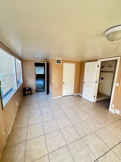 Image 3 of 21 For 4638 38th Avenue N