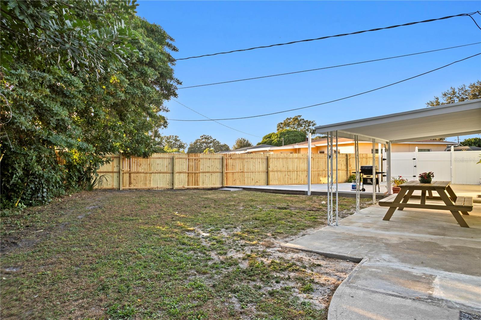 Image 23 of 32 For 2444 35th Street N