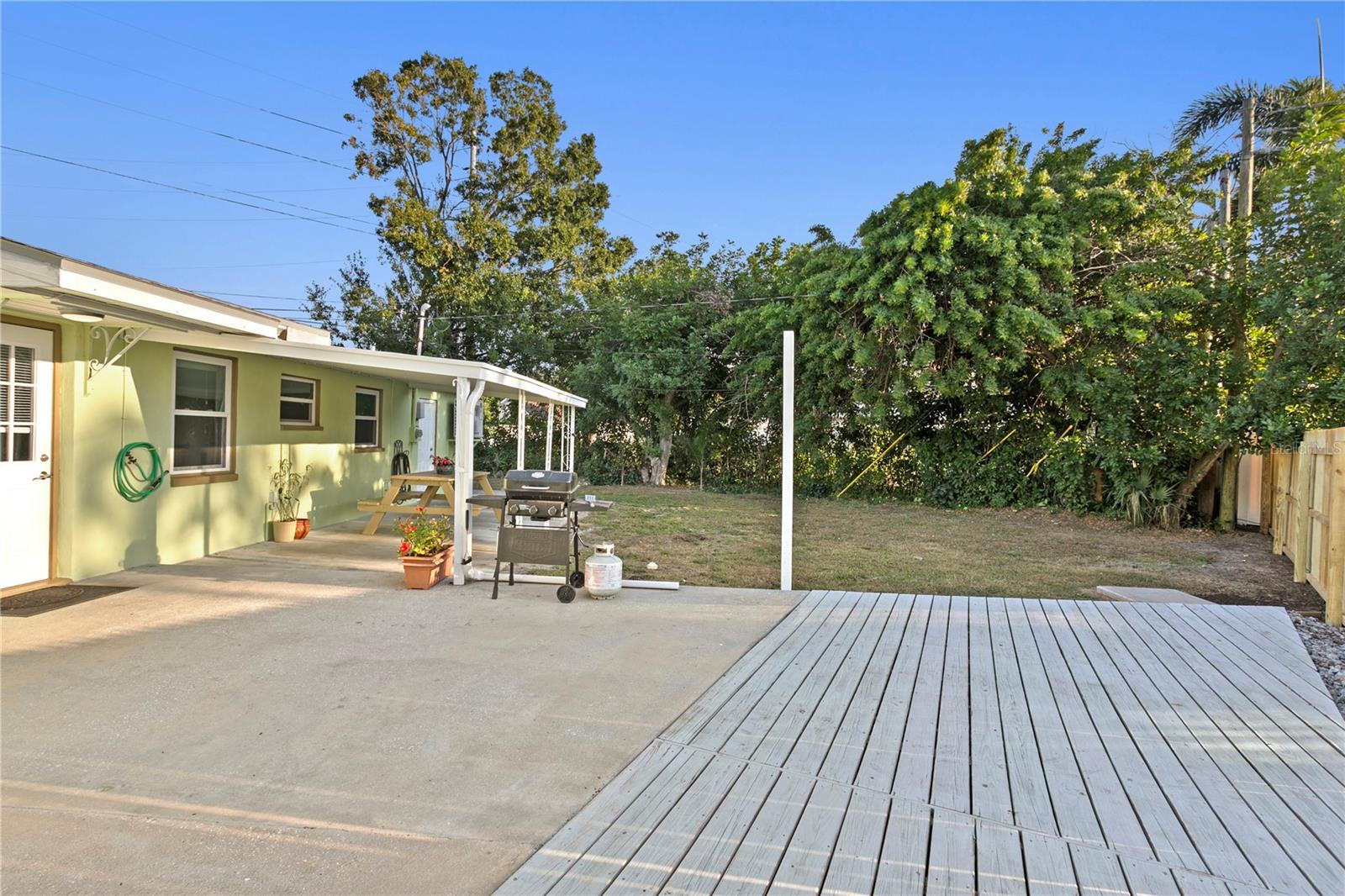 Image 25 of 32 For 2444 35th Street N