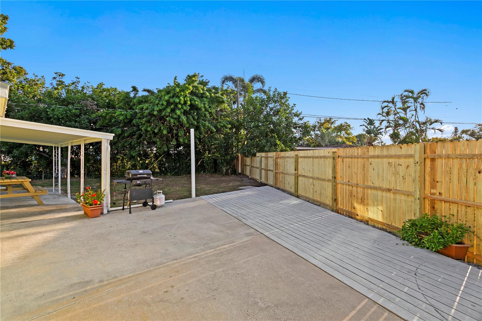 Image 27 of 32 For 2444 35th Street N