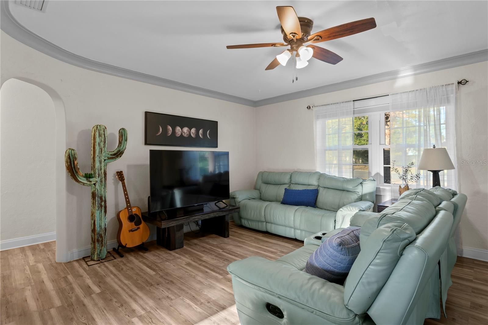 Image 6 of 32 For 2444 35th Street N