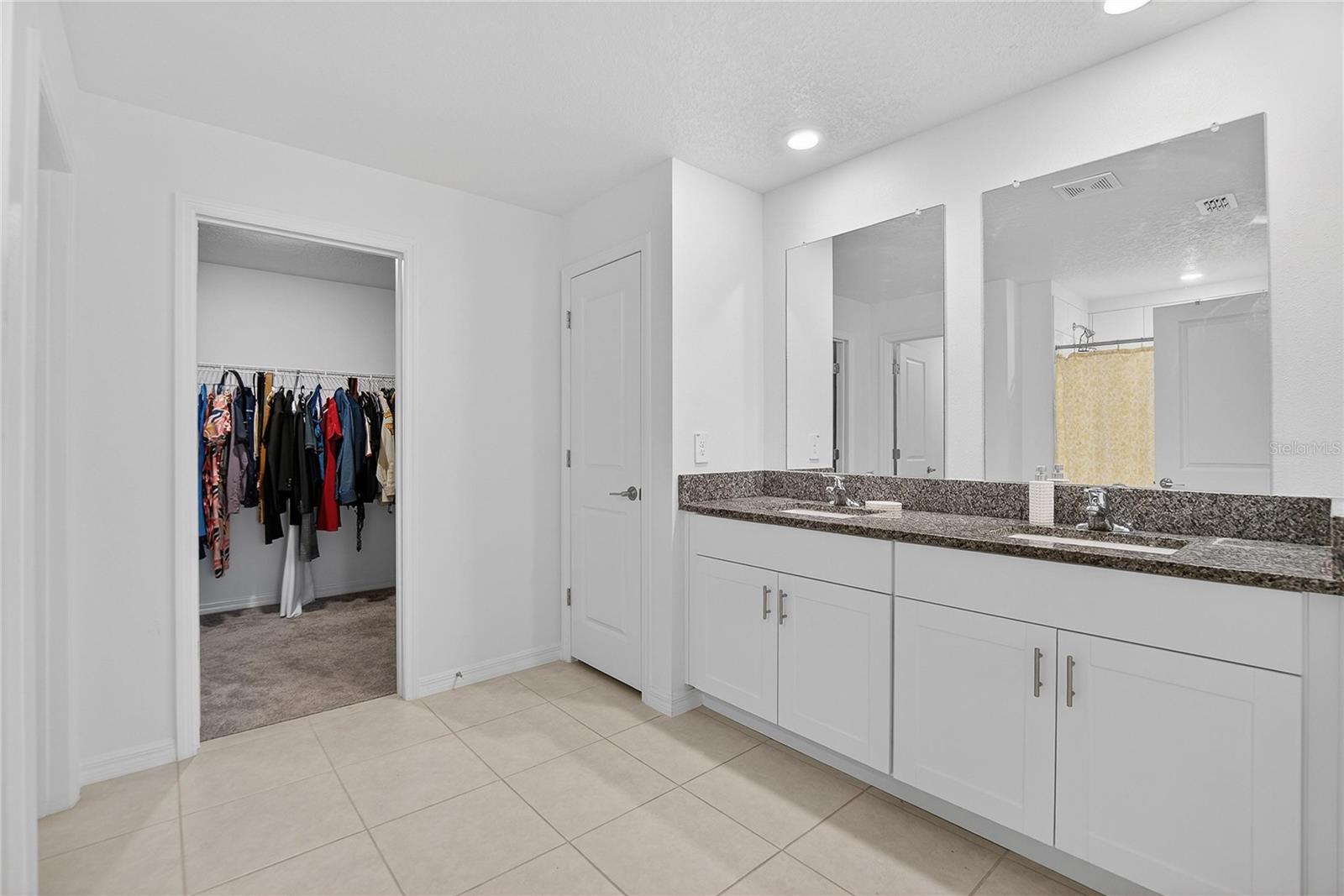 Image 11 of 20 For 13084 Garnet Raspberry Ave