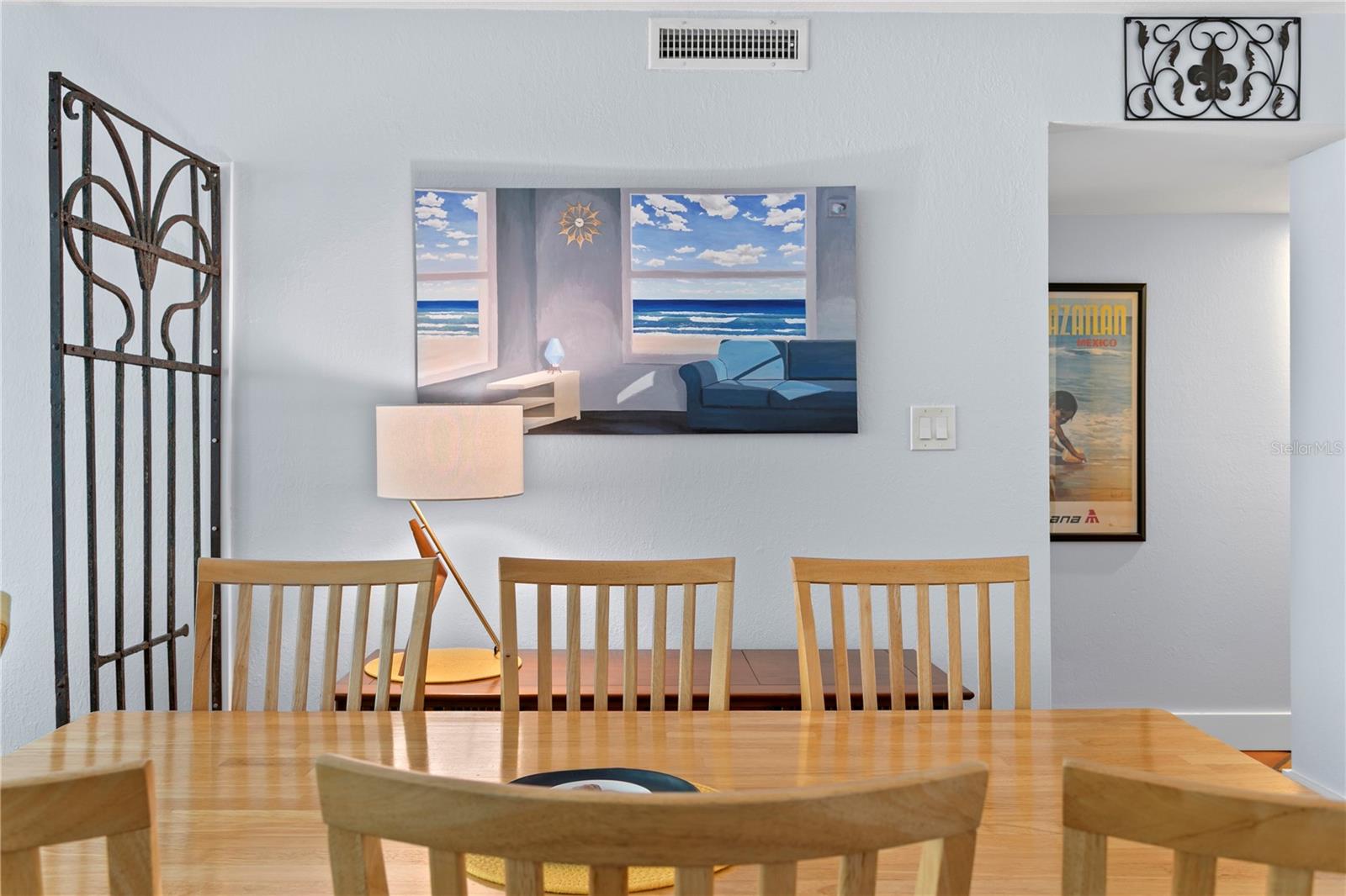 Image 13 of 42 For 201 Laurel Street 212