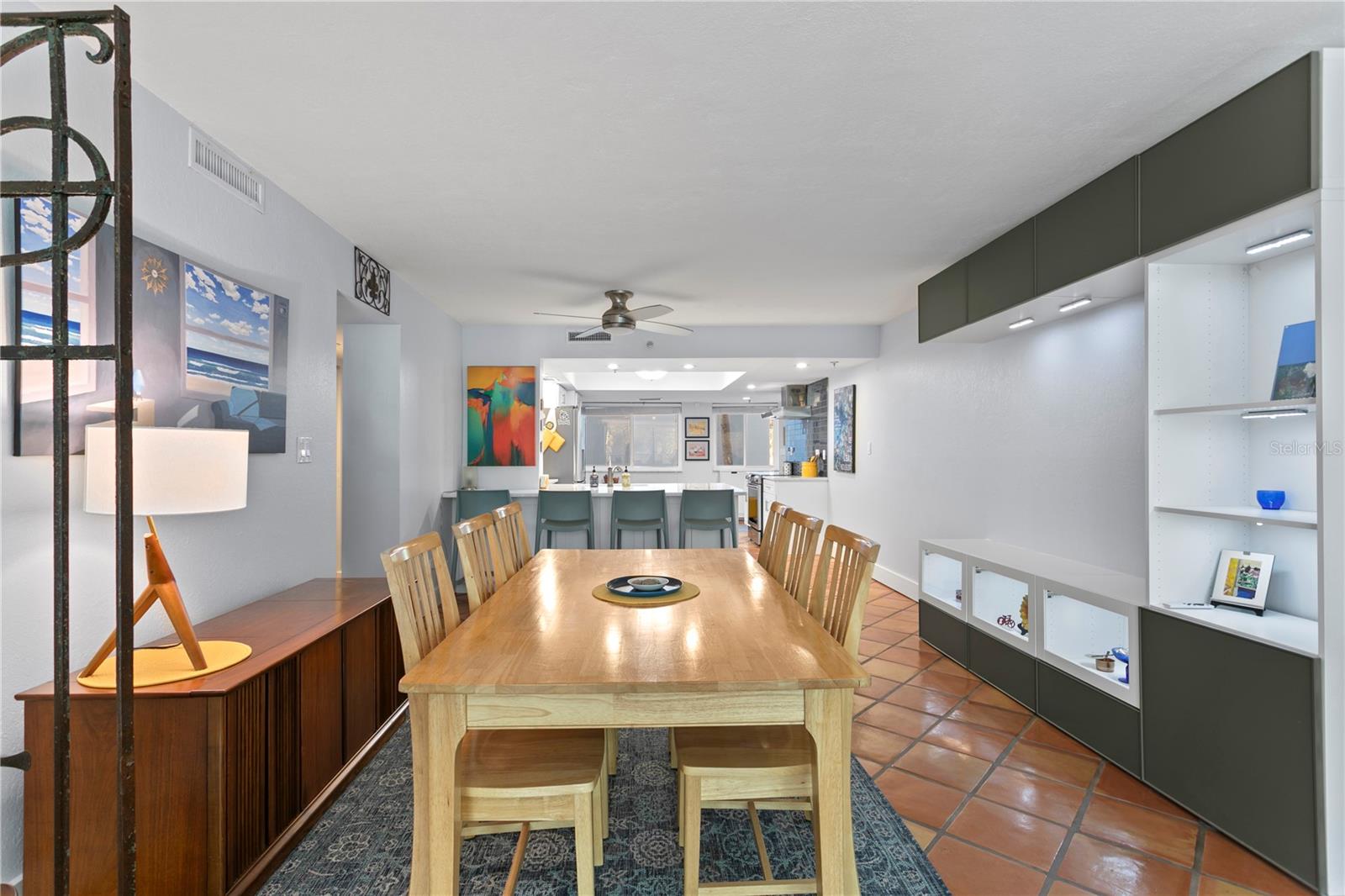 Image 15 of 42 For 201 Laurel Street 212