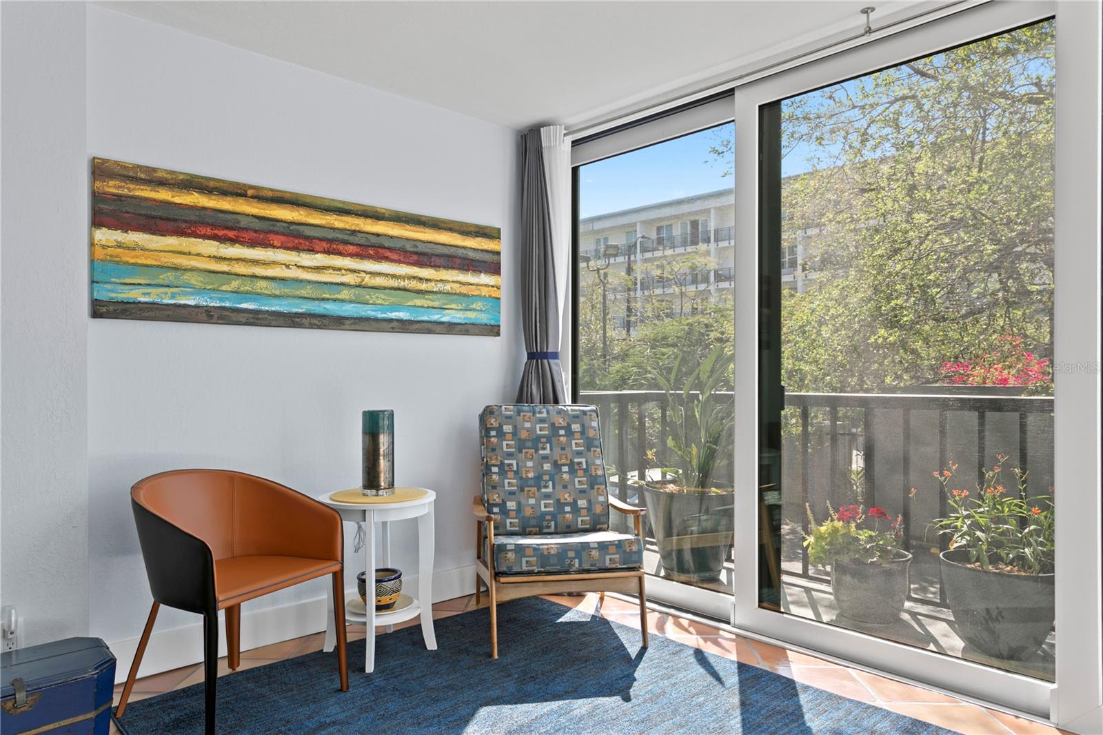 Image 19 of 42 For 201 Laurel Street 212