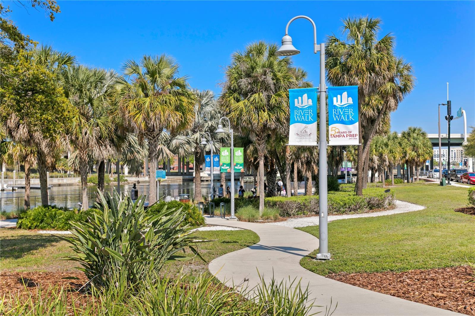 Image 37 of 42 For 201 Laurel Street 212