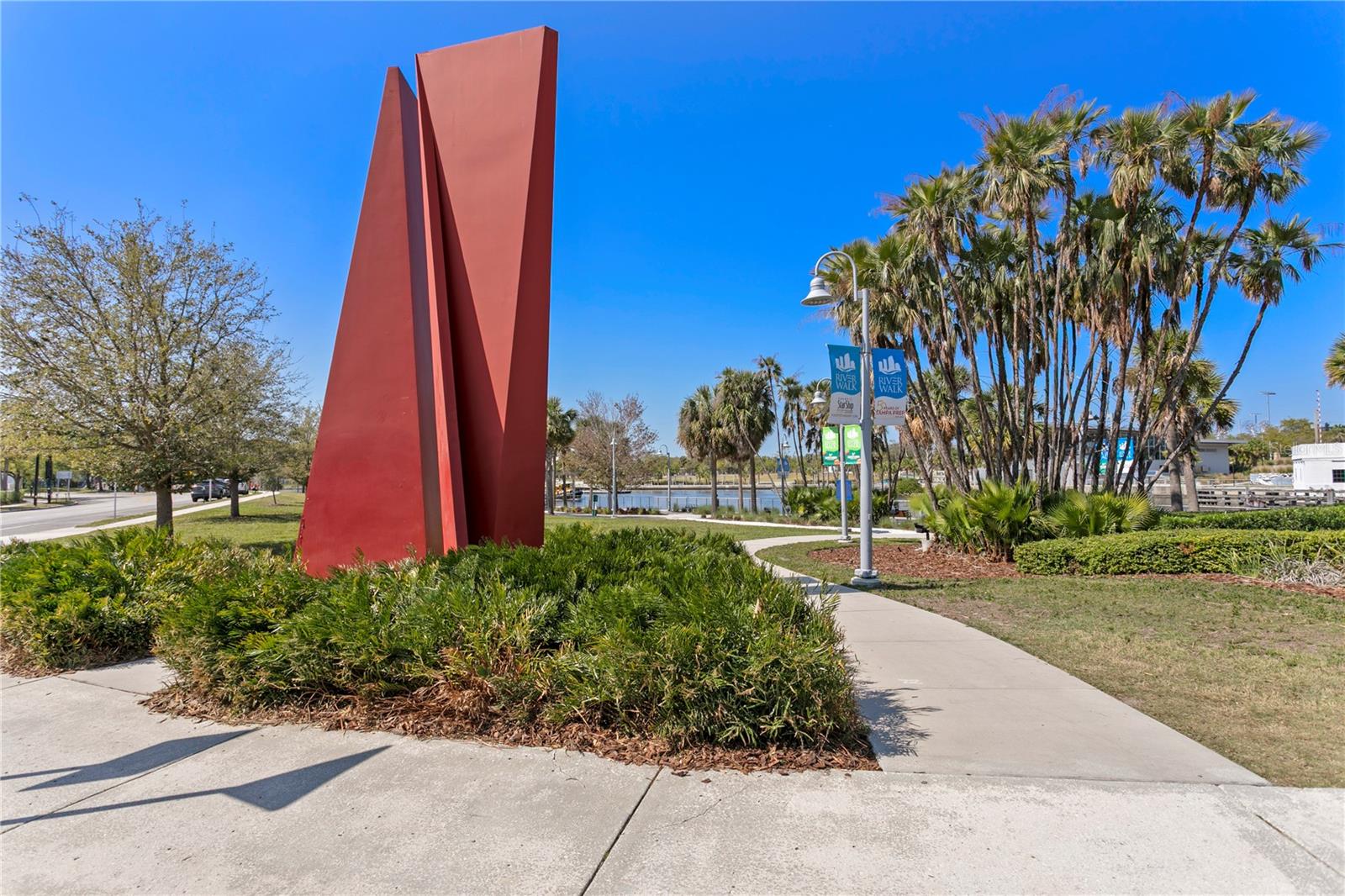 Image 39 of 42 For 201 Laurel Street 212