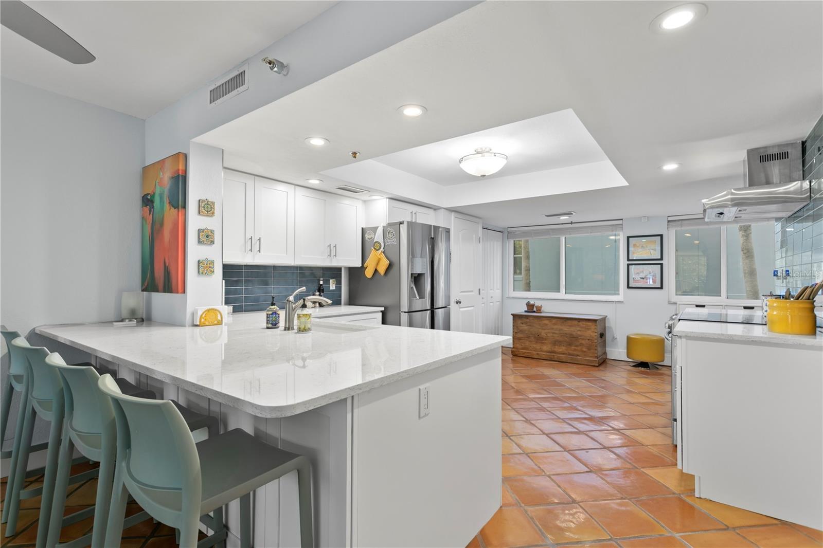 Image 5 of 42 For 201 Laurel Street 212