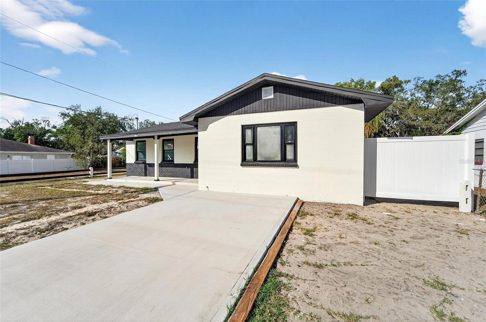 Image 4 of 100 For 4712 Serena Drive