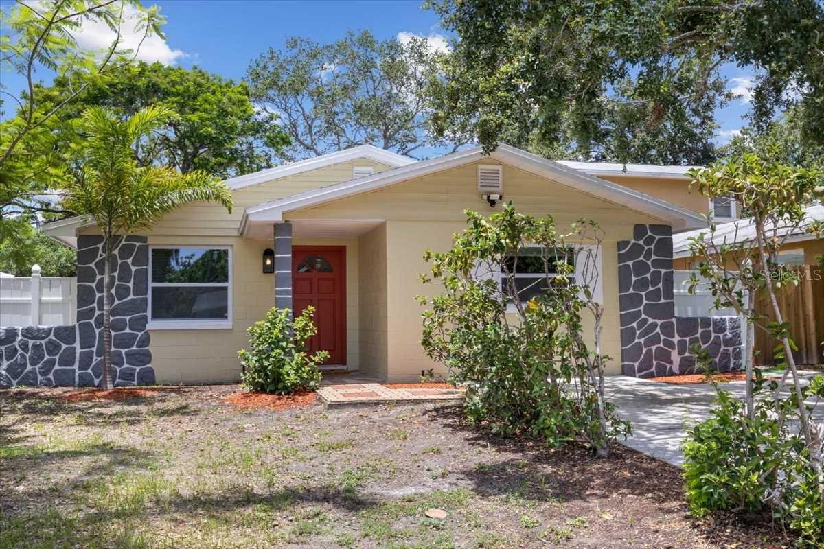 Details for 5611 Burlington Avenue N, ST PETERSBURG, FL 33710