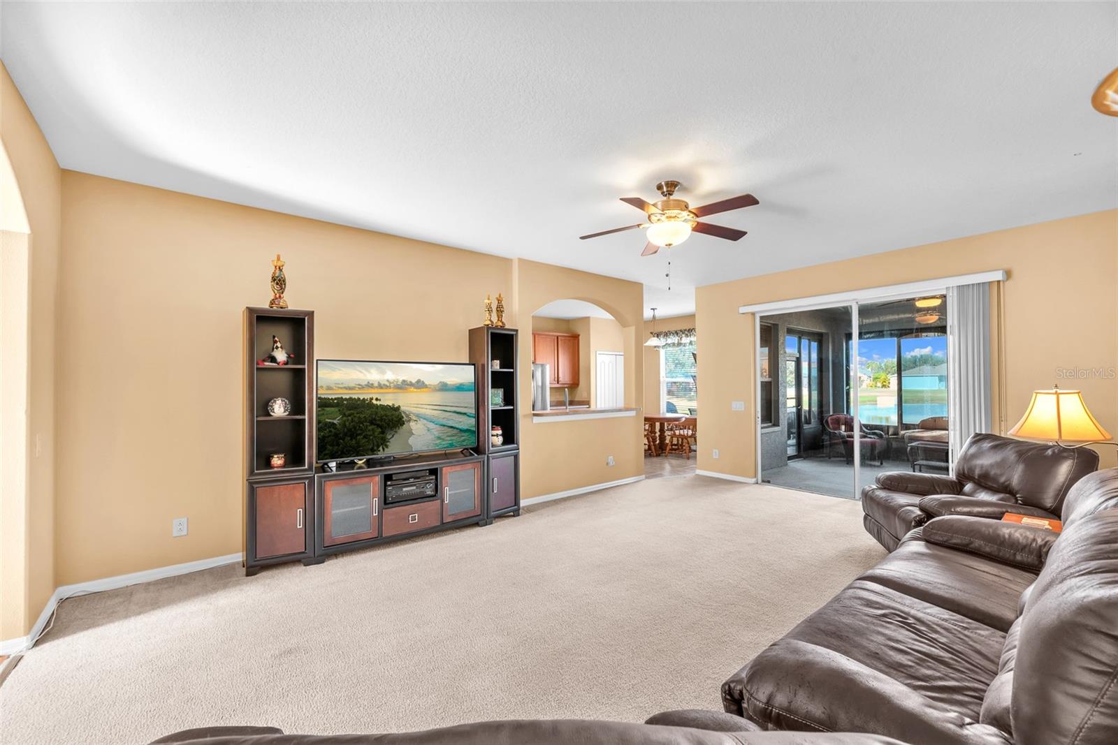 Listing photo id 9 for 608 Washita Stone Drive